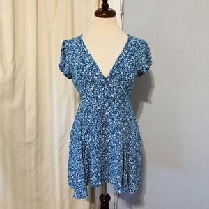 Princess Polly Blue Floral V Neck Mini Dress Short Sleeve Flounce Hem Size‎ 6